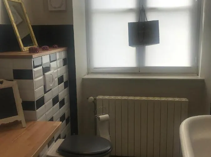 Les D'hotes De 招待所 Rânes